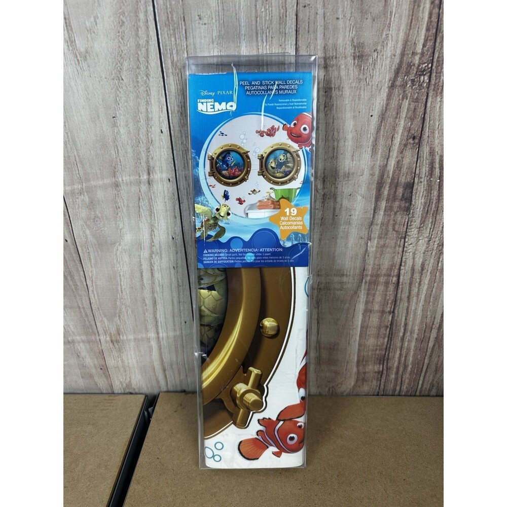 Home Decor Rmk2060Gm DISNEY PIXAR Finding Nemo Peel and Stick Giant Wall Decals